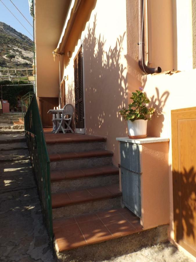 Appartamento Il Girasole โปมอนเต ภายนอก รูปภาพ